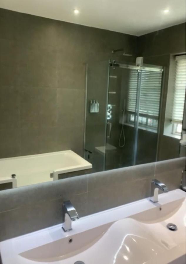Wandsworth, South London Deluxe King Room 4 Eksteriør billede